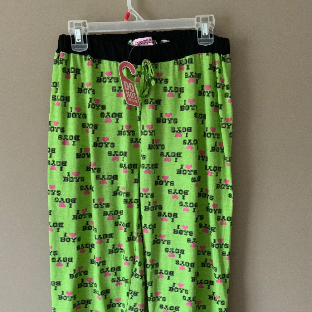 Ladies  pj's  (new with tags)